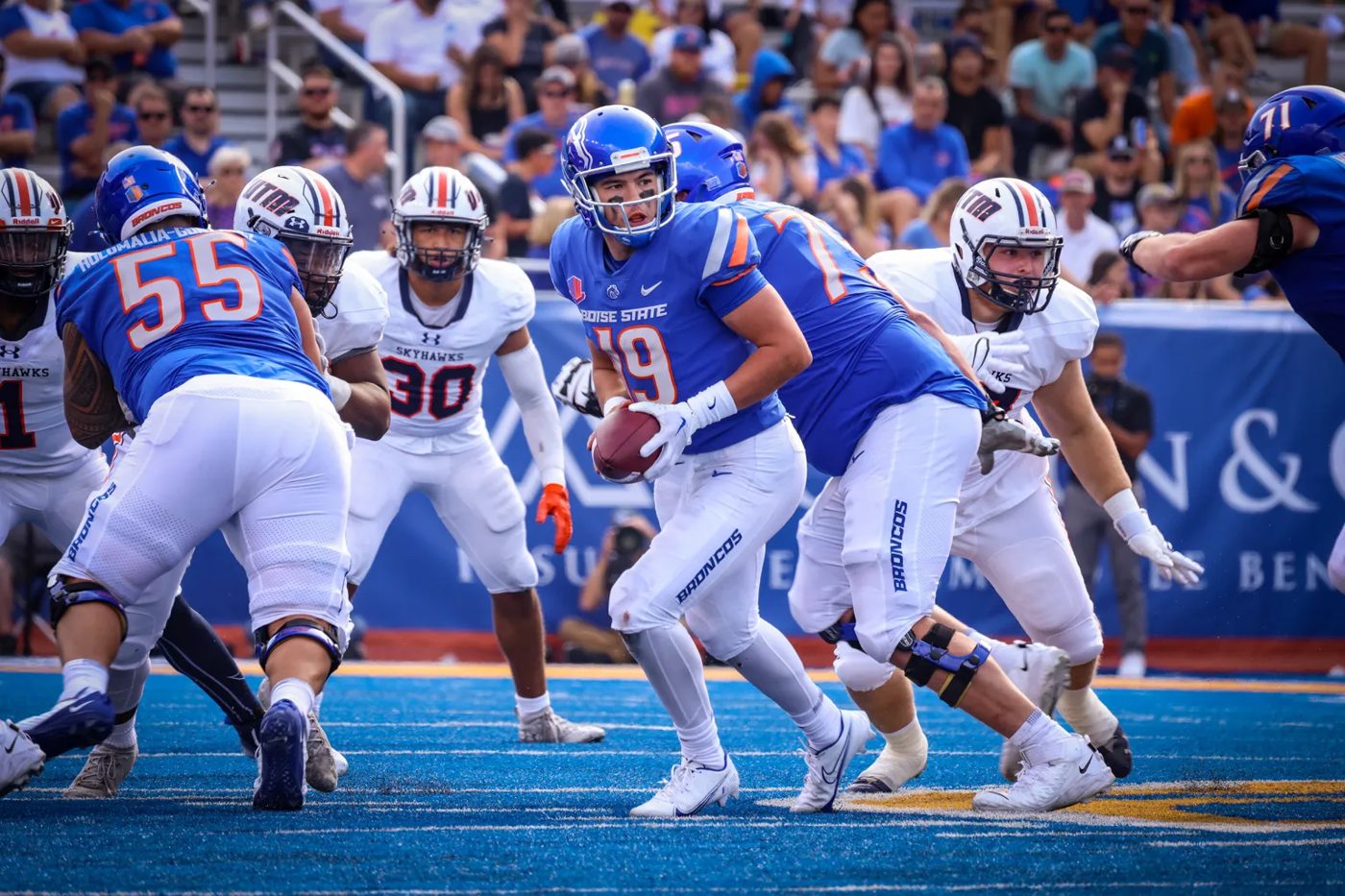 Boise State quarterback Hank Bachmeier